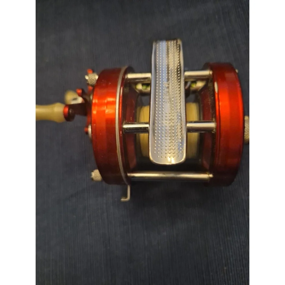 Abu Garcia AMMBASSADUER 5000  FISHING BAITCAST REEL